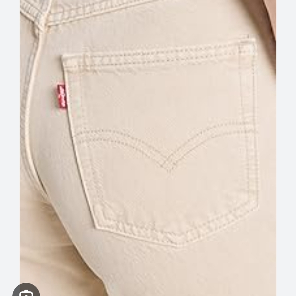Levi's High Rise Jeans in Cream